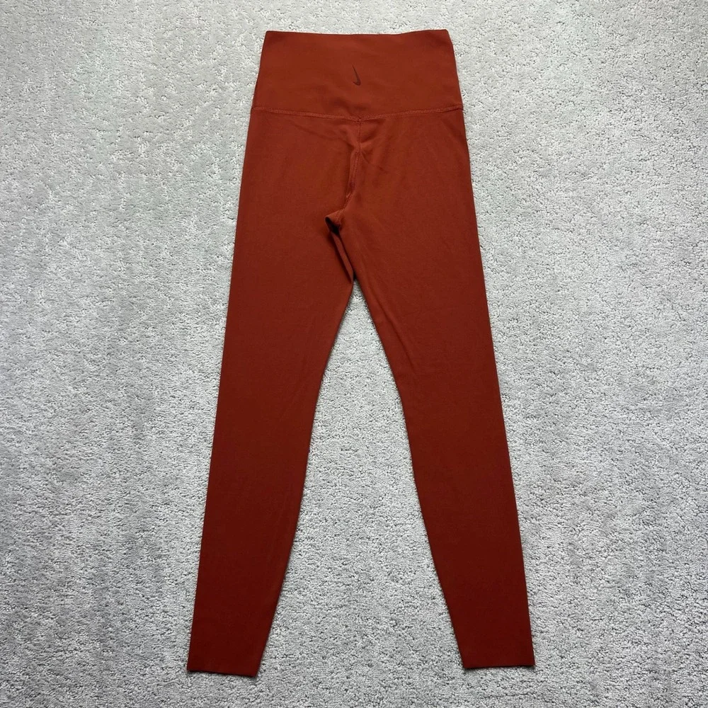 Nike Yoga Leggings Womens‎ Small Orange Rust High Waisted Dri-FIT 7/8 Fitness
